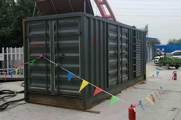 蓬安发电机租赁空气滤清器多久更换一次？